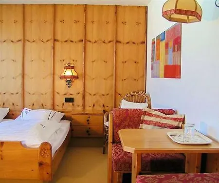 Binderhaeusl Garni 3*