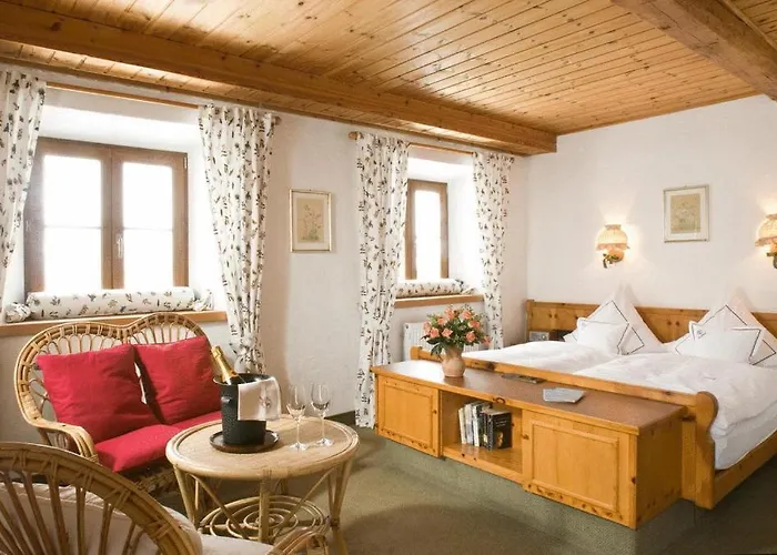 Binderhaeusl Garni Hotel